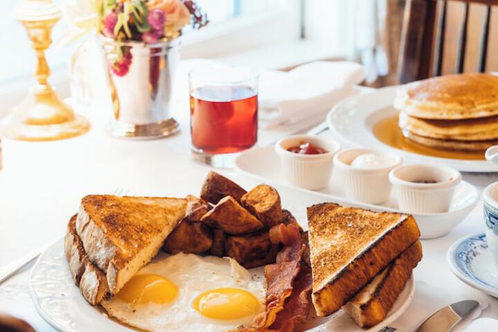 Breakfast meal