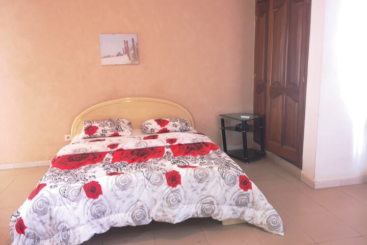 Room 10 of 30