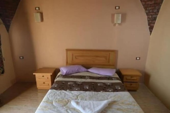 Room 17 of 96