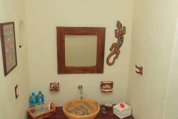 Room 131 of 163