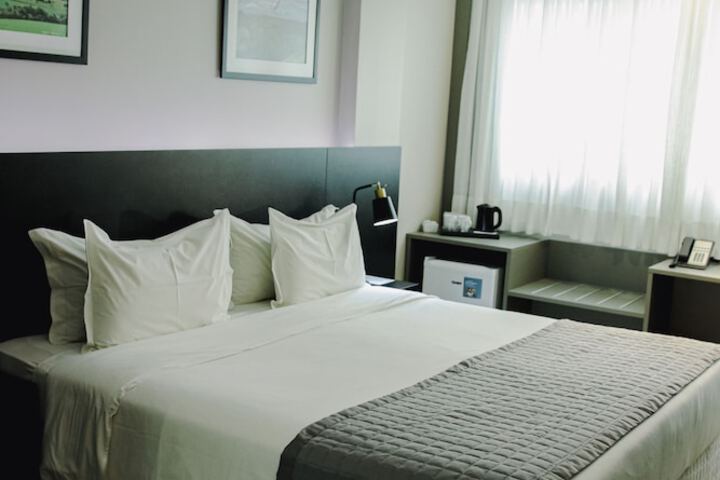 Room 15 of 90