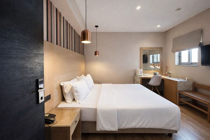 Room 44 of 60