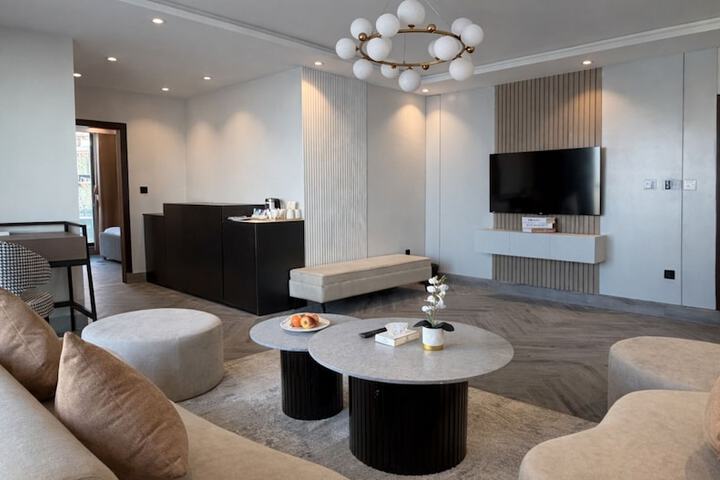 Room 30 of 41