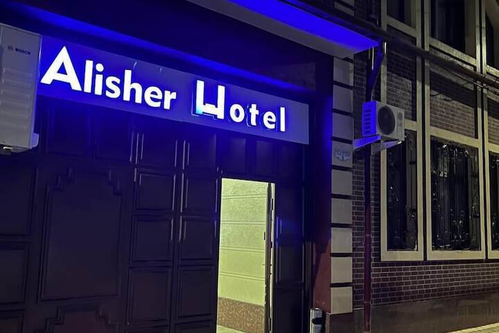 Alisher Hotel by SHOSH