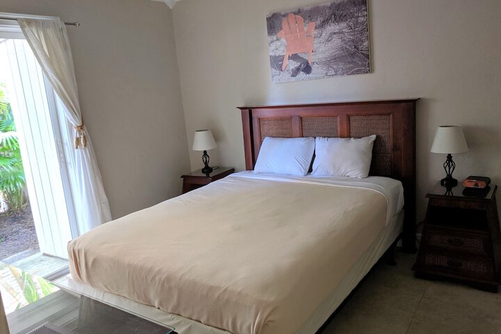 Room 6 of 177
