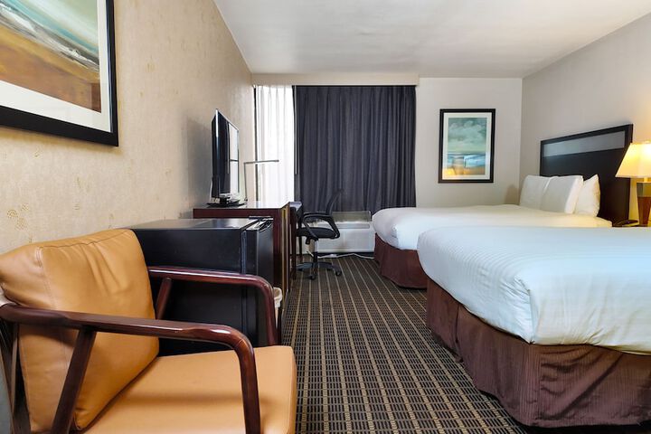 Room 16 of 73
