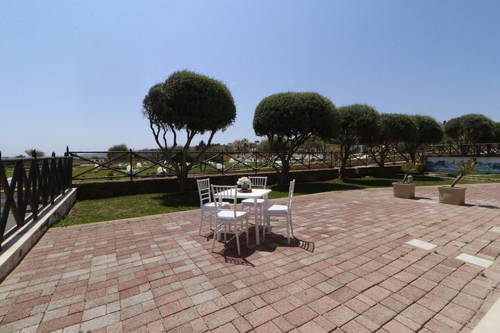 Terrace/Patio 18 of 70