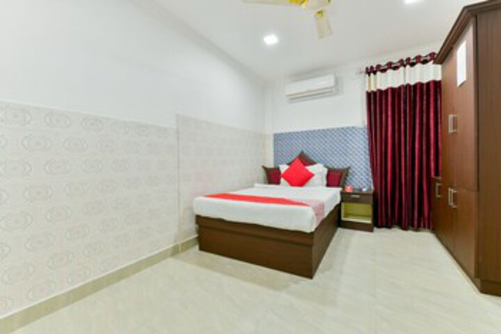 Room 19 of 33