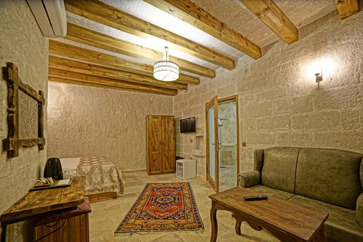 Room 6 of 53