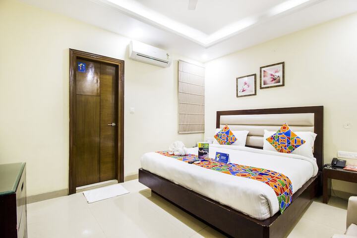 Room 10 of 21