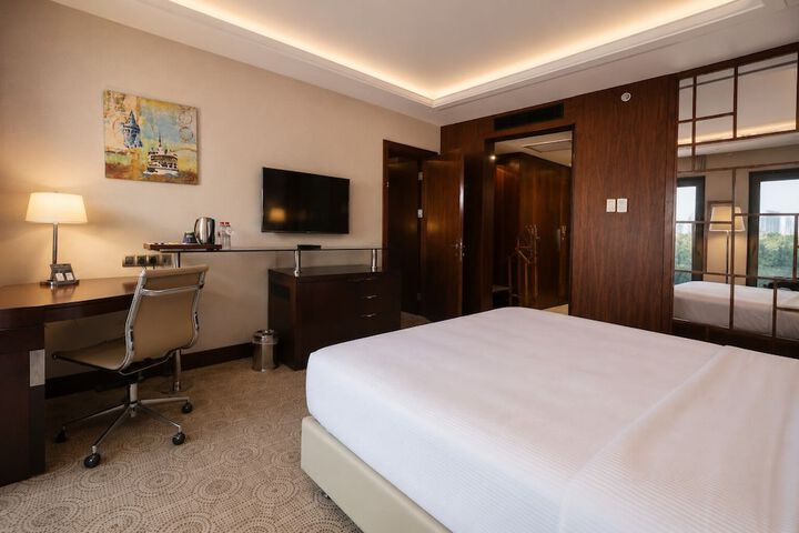 Room 22 of 64
