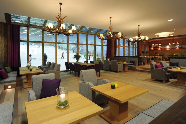Hotel Lobby