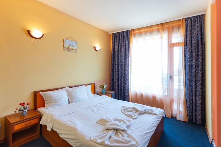 Room 44 of 110