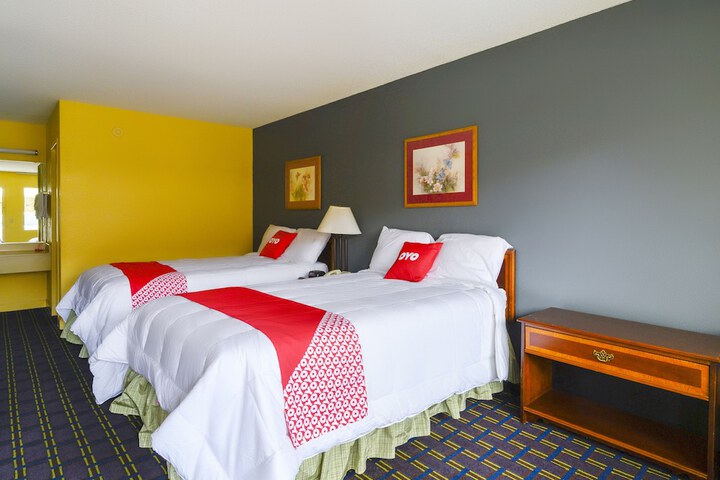 2 Double Beds (8 of 10)