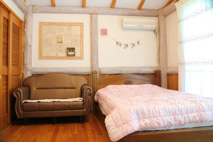 Room 7 of 37