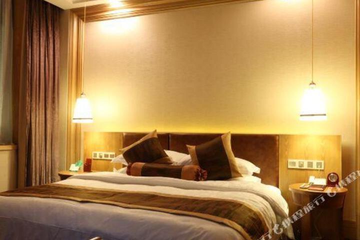 Conch Hotel