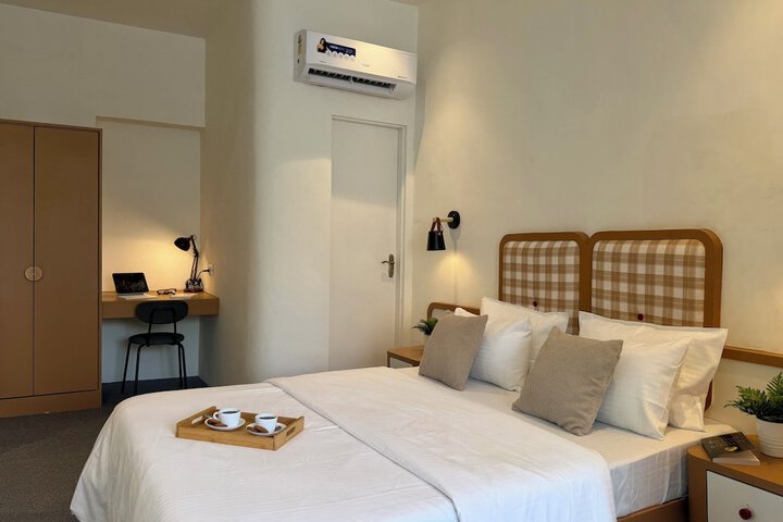 Room 16 of 70