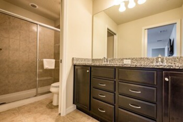 Room 3 of 28