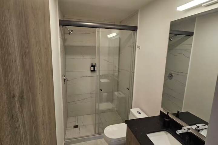 Room 7 of 16