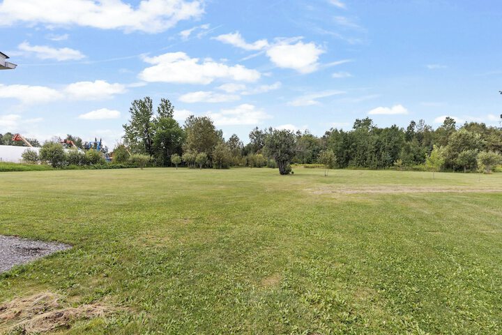 Property Grounds 15 of 19
