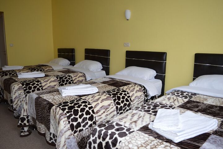 Room 5 of 34