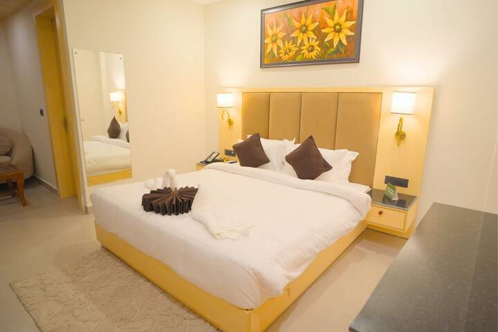 Room 18 of 35