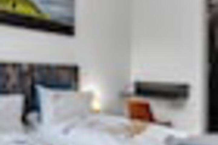 Room 92 of 219