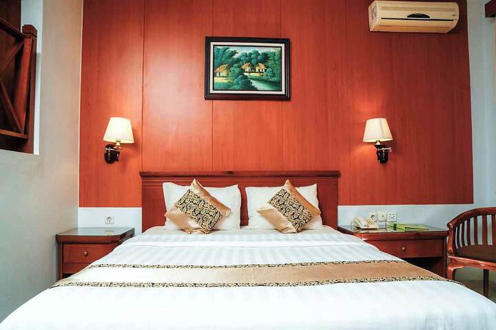 Room 8 of 147