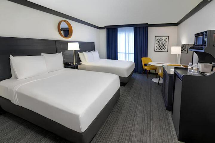 1 King Bed (11 of 22)