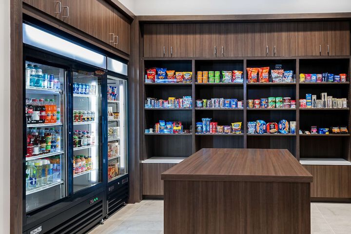 Snack bar