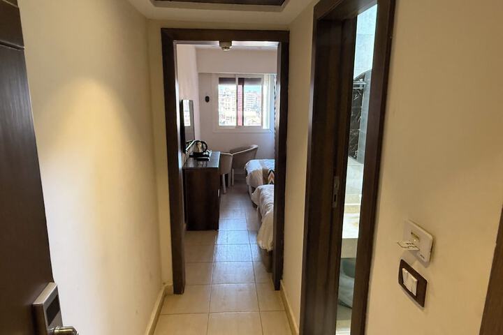 Room 8 of 36