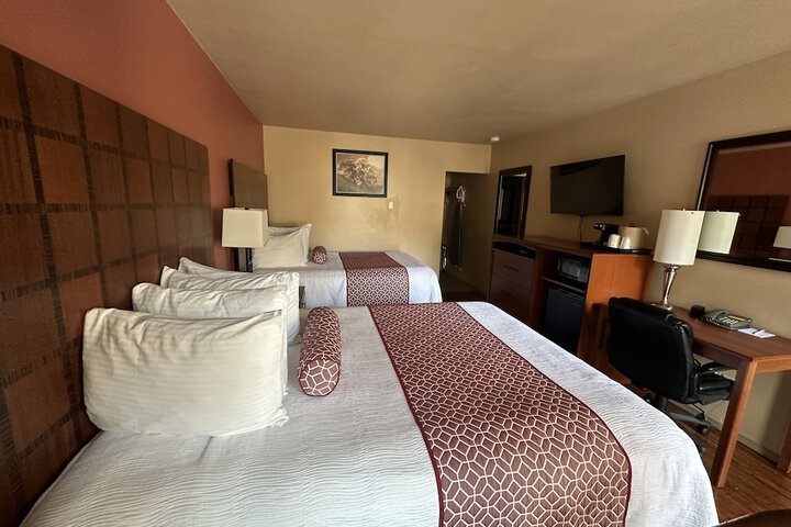 Room 9 of 42