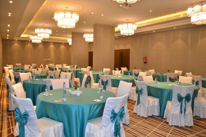 Ballroom/Hall 25 of 37