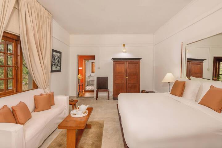 Room 13 of 54