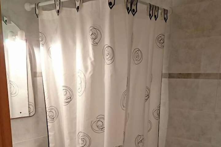Room 17 of 25