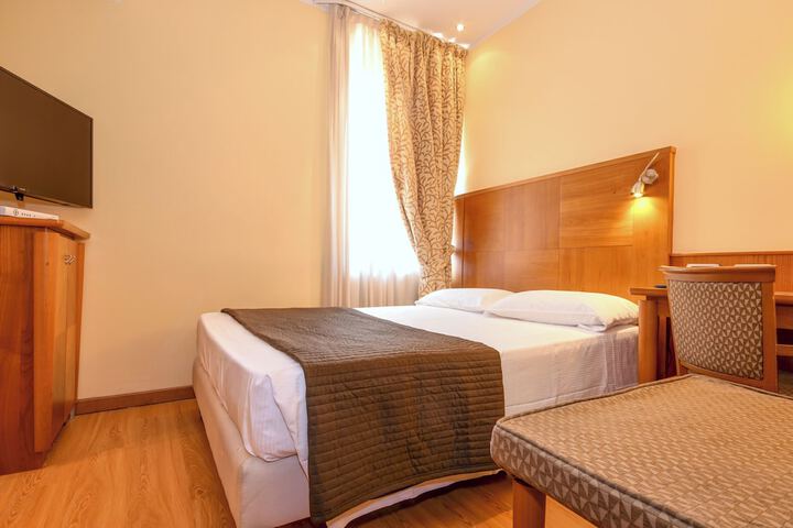 Room 109 of 233