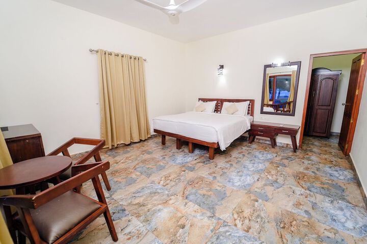 Room 5 of 53