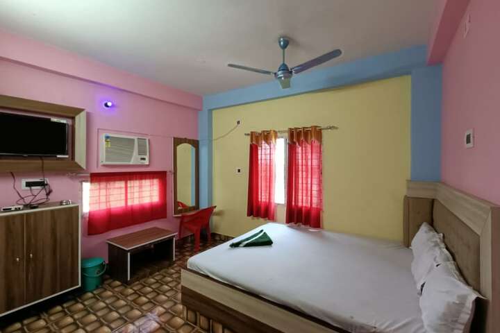 Room 4 of 11