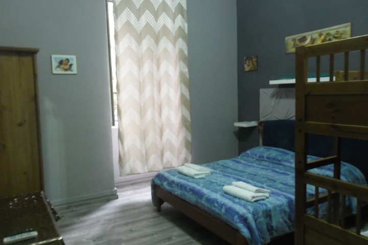 Room 19 of 37