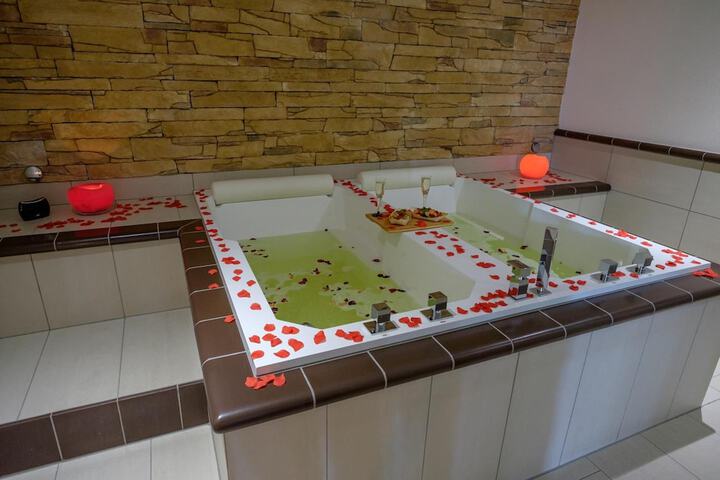 Relaxing Spa