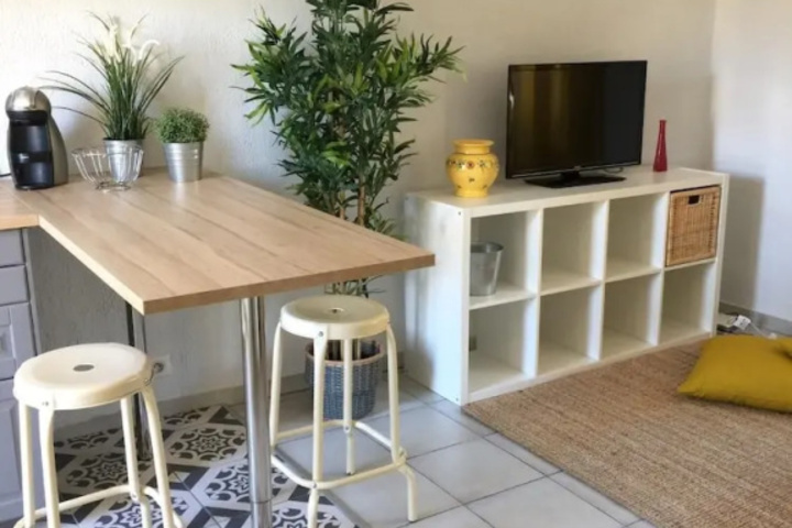 Room 4 of 13