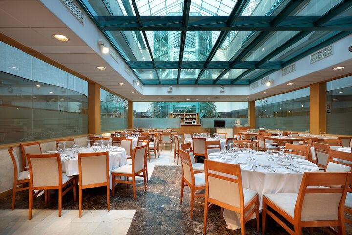 Dining Photos