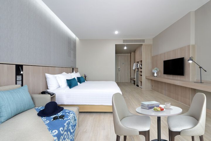 Room 7 of 49