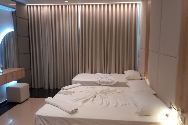 Room 12 of 57