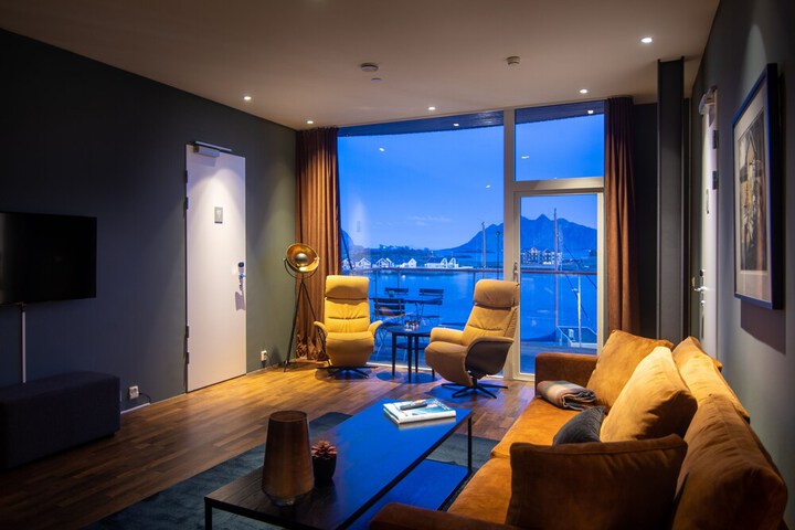 Room 21 of 53