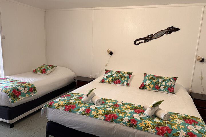 Room 4 of 73