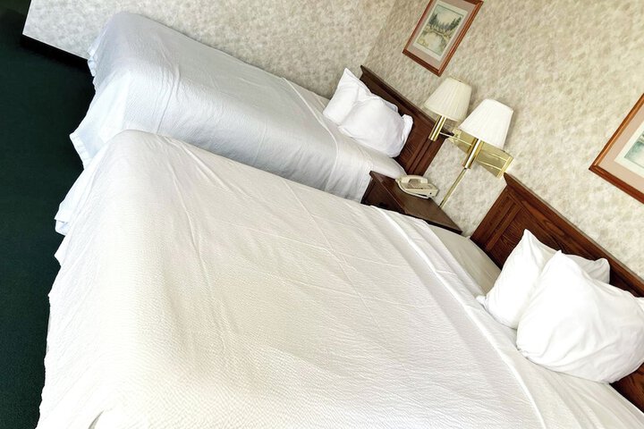 Room 6 of 24