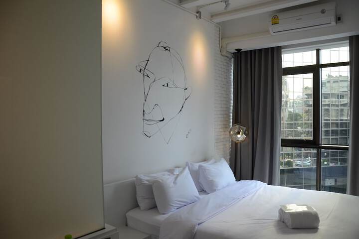 Room 13 of 60
