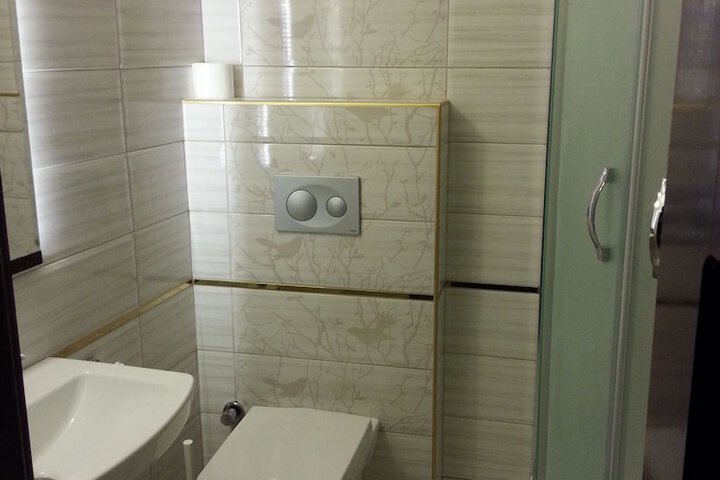 Room 15 of 23