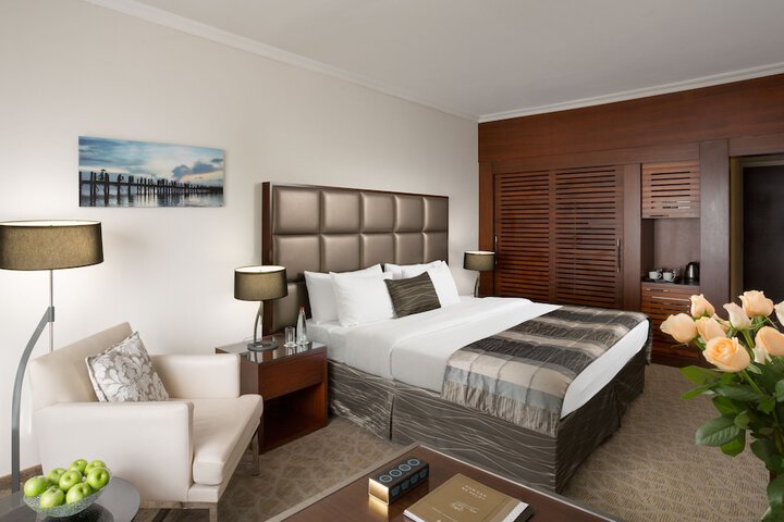 Room 10 of 62